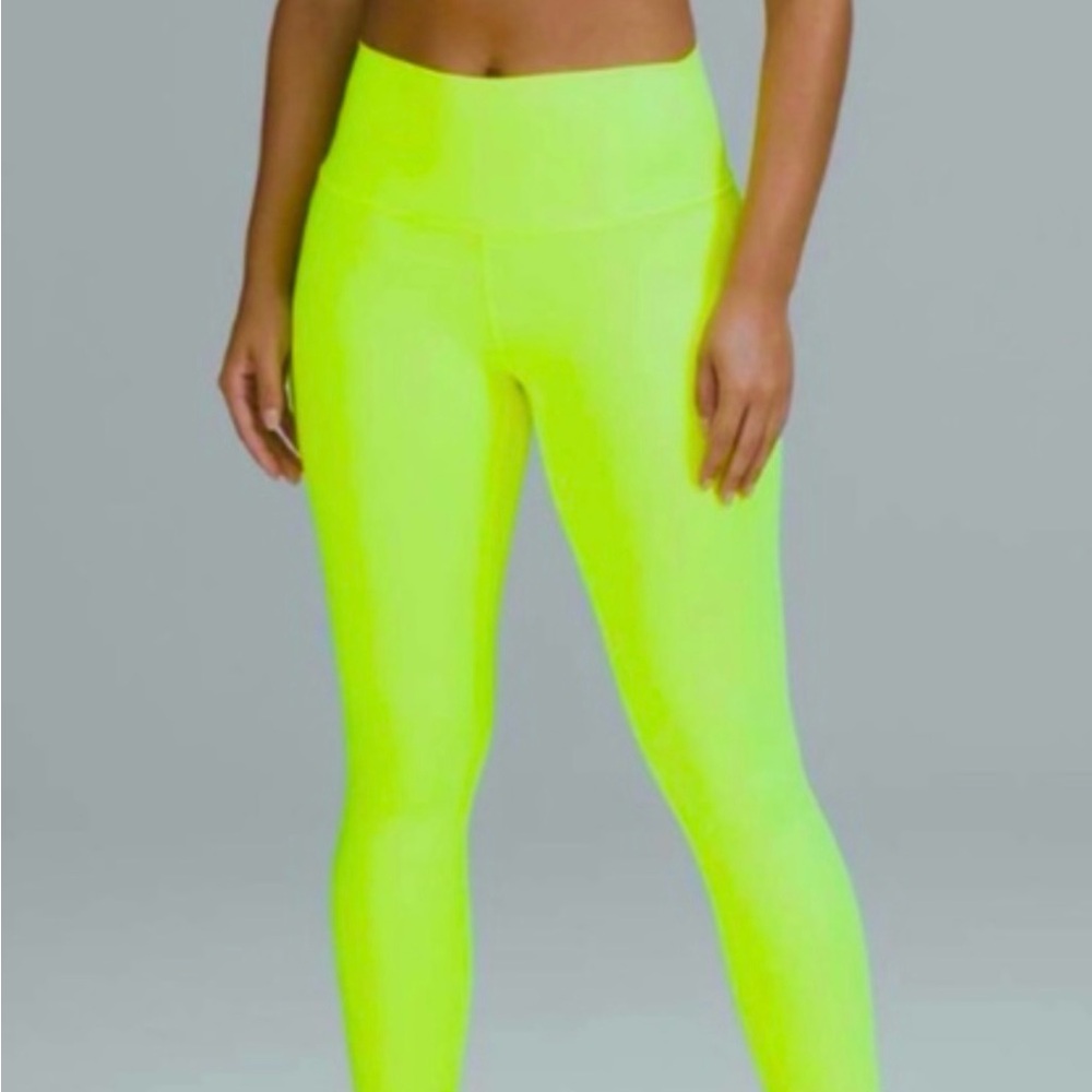 Lululemon aligned leggings size 04 NWT